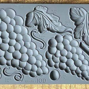 Copy of grapes mould 300x300 - My Shabby Chic Corner - Prodotti Iron Orchid Designs - IOD