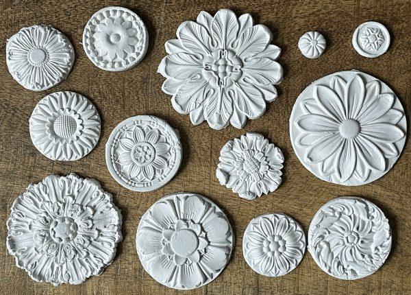 Copy of Rosettes Mould castings image 600x430 - My Shabby Chic Corner - Prodotti Iron Orchid Designs - IOD