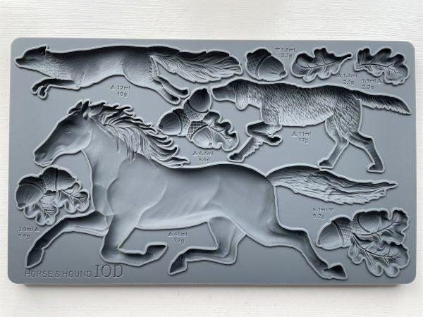 Horse and Hound1 600x450 - My Shabby Chic Corner - Prodotti Iron Orchid Designs - IOD